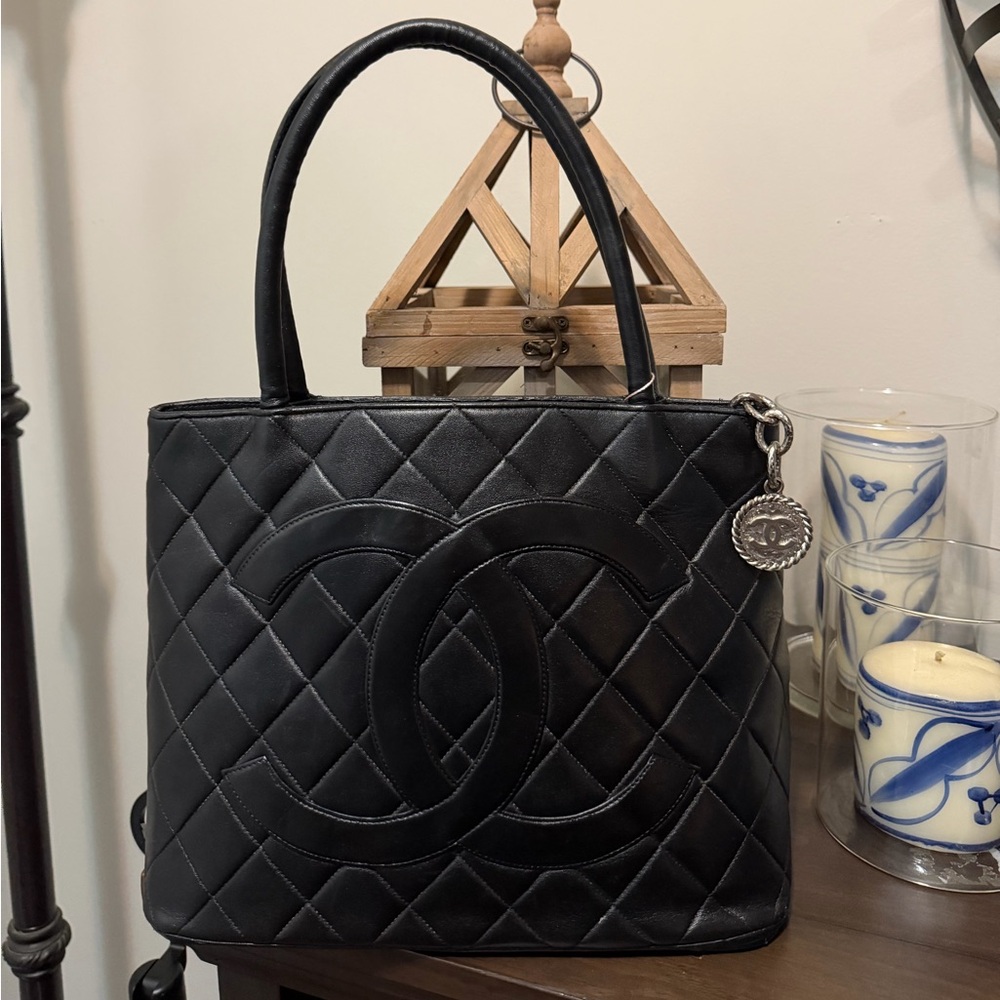 CHANEL Black Quilted Leather Tote with Interlocking CC Charm